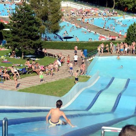 Apartman Tomas Lägenhet Košice Exteriör bild