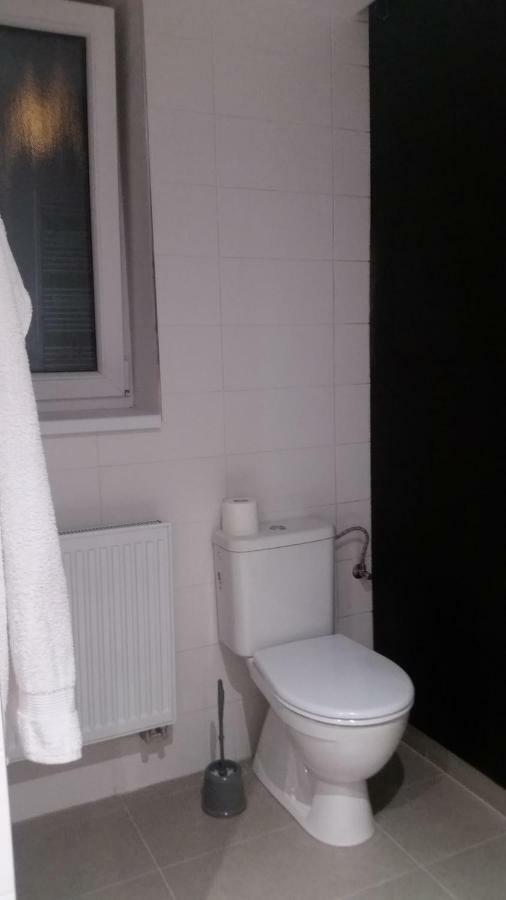 Apartman Tomas Lägenhet Košice Exteriör bild